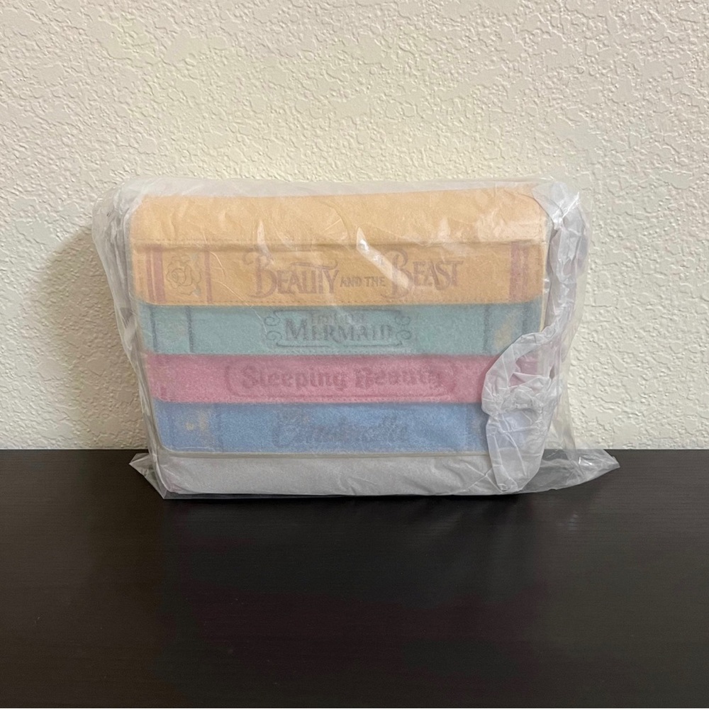 NWT Loungefly Disney Princess Books Classics Crossbody